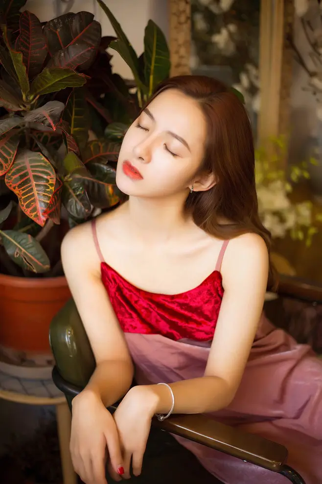 江山广州高端商务伴游晓雯