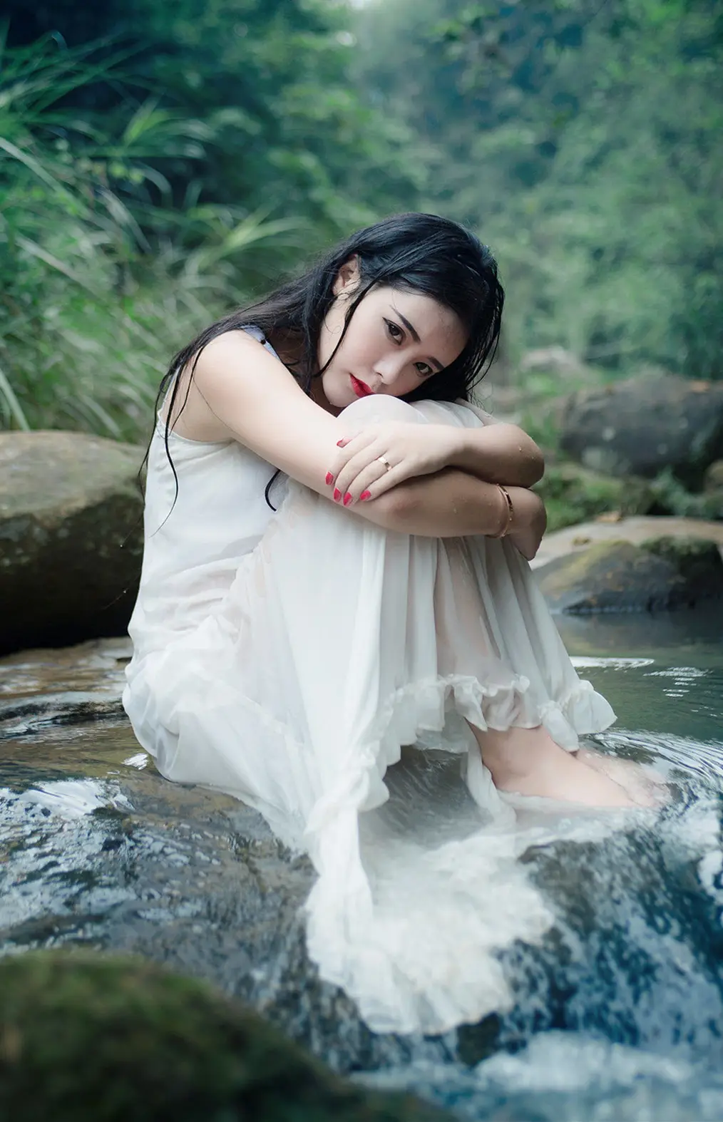 江山郑州高端私人伴游小野梨子