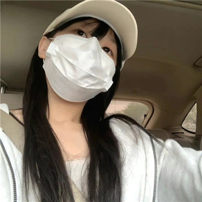 江山伴游女生闫静槐的资料