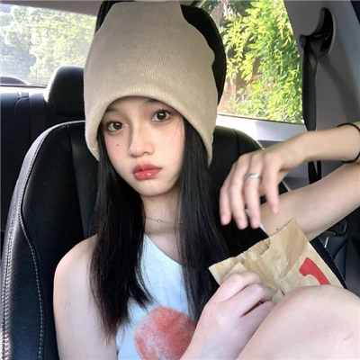 北京伴游女生凡白的资料