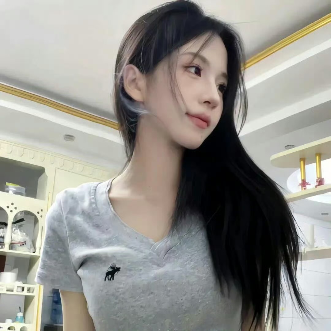 北京伴游女生易妍的资料