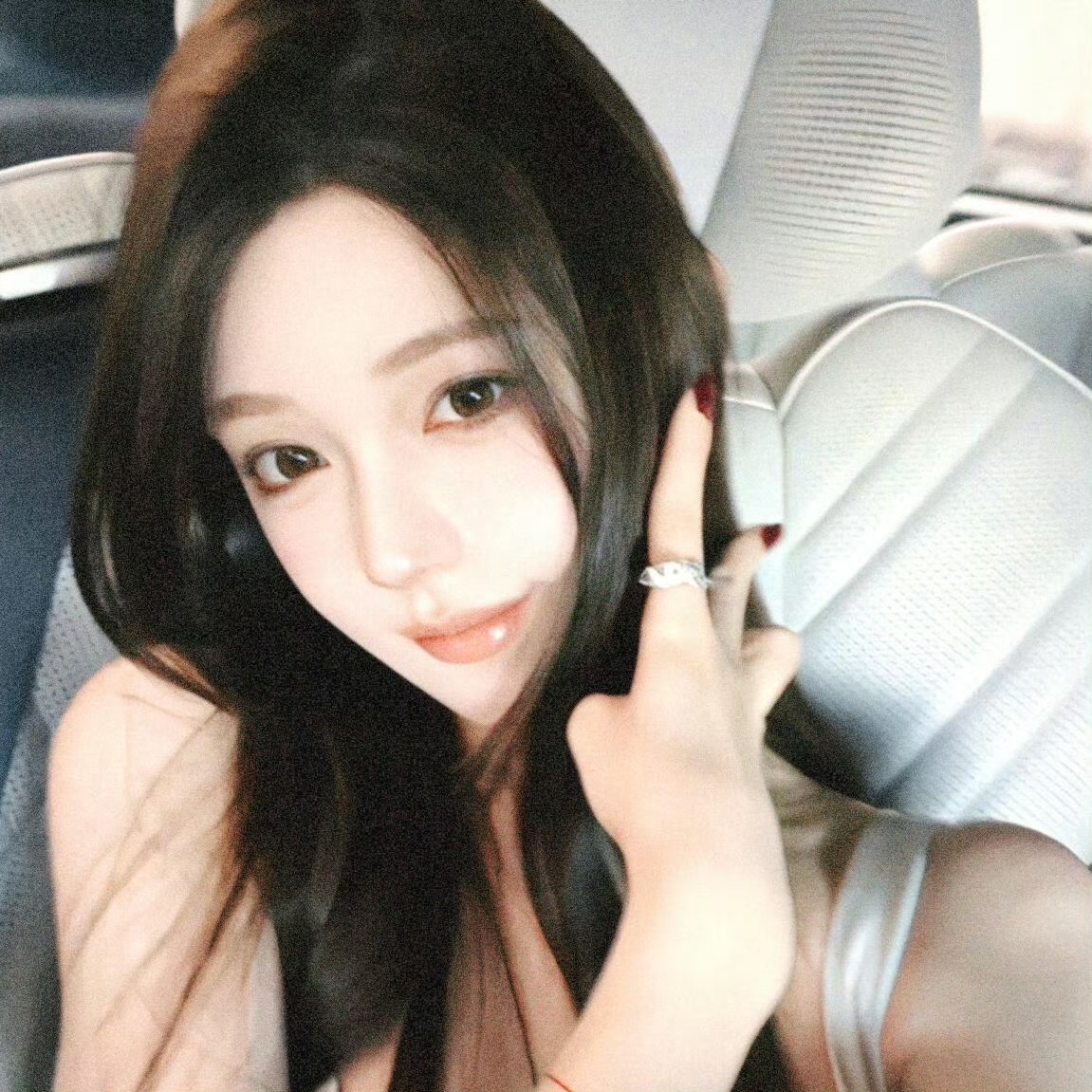 北京伴游女生孔冰岚的资料