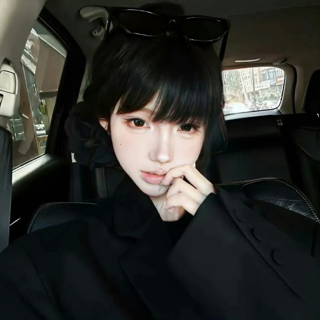 北京伴游女生毕茗的资料